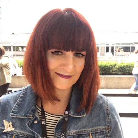 Meet your Posher, Annette - Picture 1 of 1